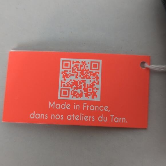 Black Key & Card Holder - Picture 3 of 7